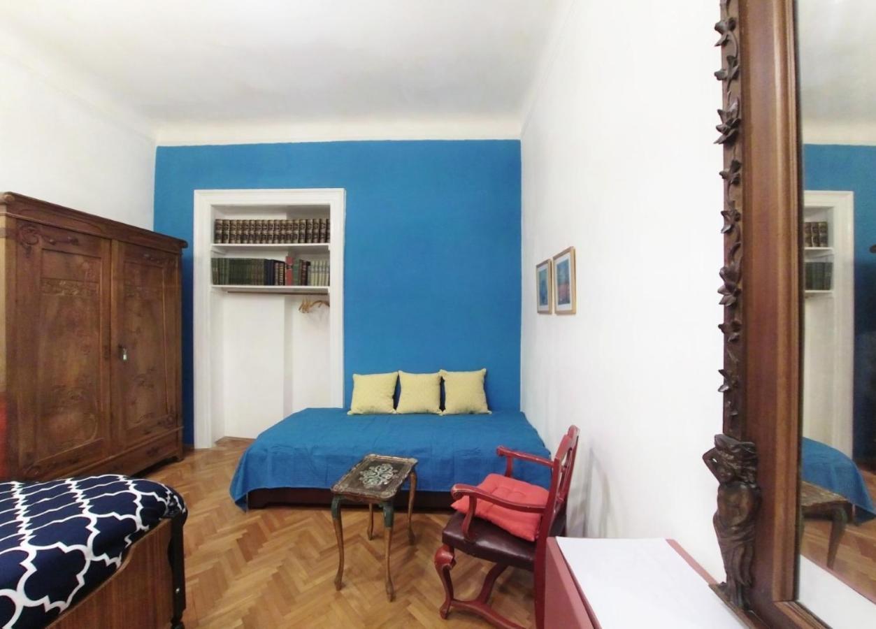 Casa Antica - Historical Apartment In Old City Center Trieste Rum bild